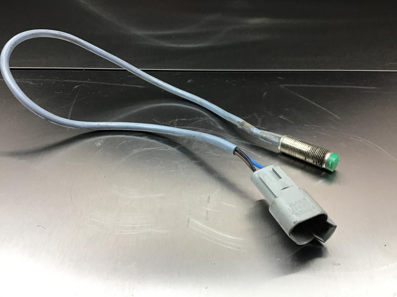 Liebherr R914B / R904 / A904 Li / A900C Li / A900B Li / A316 Li / A314 Li / A924B Li / A924 li / A914 Li / A934 Li / A934B Li - Сенсор: фото 1 Liebherr R914B / R904 / A904 Li / A900C Li / A900B Li / A316 Li / A314 Li / A924B Li / A924 li / A914 Li / A934 Li / A934B Li - Сенсор: фото 1