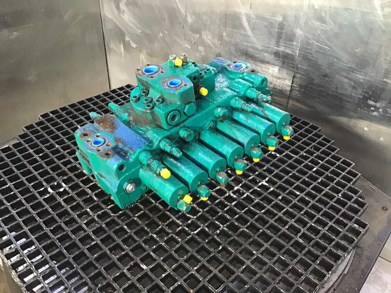 Liebherr R934 / R934B / R944B - Гидравлика: фото 3 Liebherr R934 / R934B / R944B - Гидравлика: фото 3