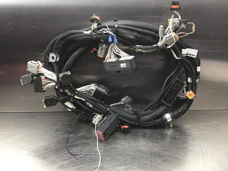 Liebherr R946 LC / R946 NLC - Кабели/ Провода: фото 2 Liebherr R946 LC / R946 NLC - Кабели/ Провода: фото 2