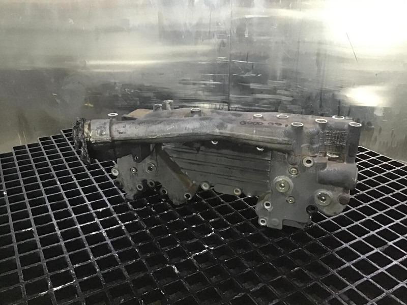 Liebherr R974B / R974 / R974 Li / R974 HD - Масляный радиатор: фото 2 Liebherr R974B / R974 / R974 Li / R974 HD - Масляный радиатор: фото 2