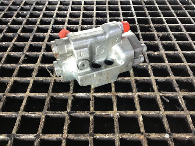 Liebherr Safety Valve - Гидравлика: фото 2 Liebherr Safety Valve - Гидравлика: фото 2