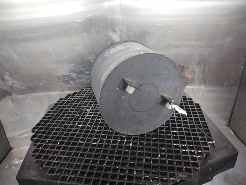 Liebherr Vibration Damper - Воздушная подвеска: фото 1 Liebherr Vibration Damper - Воздушная подвеска: фото 1