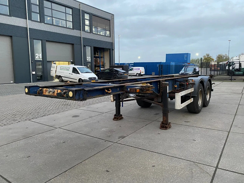 Krone SZF18 / 20 FT Container Chassis / SAF - Полуприцеп-контейнеровоз/ Сменный кузов: фото 4 Krone SZF18 / 20 FT Container Chassis / SAF - Полуприцеп-контейнеровоз/ Сменный кузов: фото 4