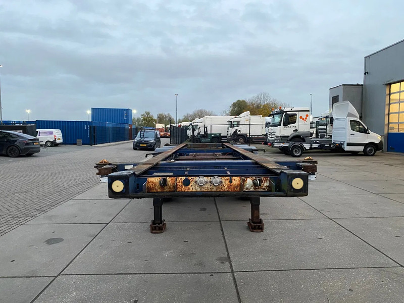 Krone SZF18 / 20 FT Container Chassis / SAF - Полуприцеп-контейнеровоз/ Сменный кузов: фото 5 Krone SZF18 / 20 FT Container Chassis / SAF - Полуприцеп-контейнеровоз/ Сменный кузов: фото 5