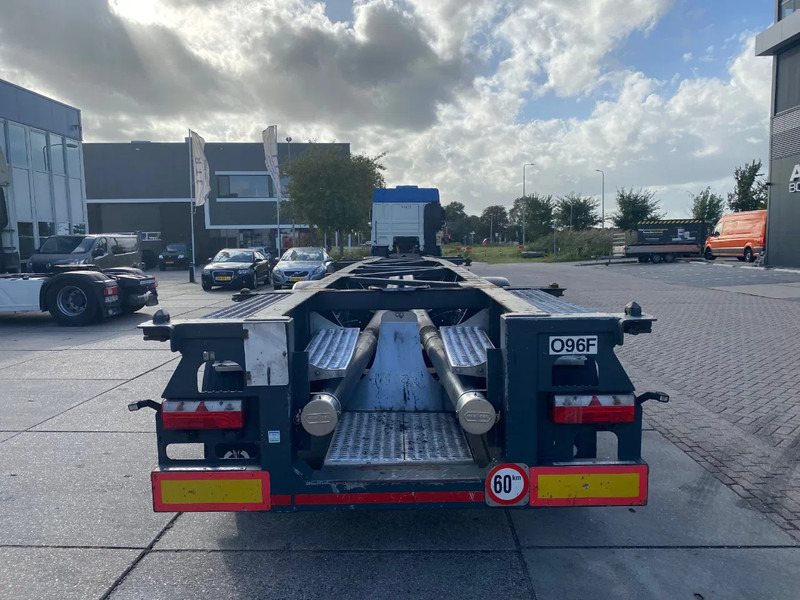 Van Hool Tank Chassis / ADR / BPW + DISC / 20-30 FT - Полуприцеп-контейнеровоз/ Сменный кузов: фото 2 Van Hool Tank Chassis / ADR / BPW + DISC / 20-30 FT - Полуприцеп-контейнеровоз/ Сменный кузов: фото 2