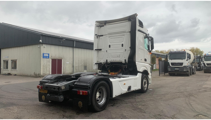 Mercedes-Benz Actros 1942 Dakspoiler + Koelkast - Тягач: фото 4 Mercedes-Benz Actros 1942 Dakspoiler + Koelkast - Тягач: фото 4