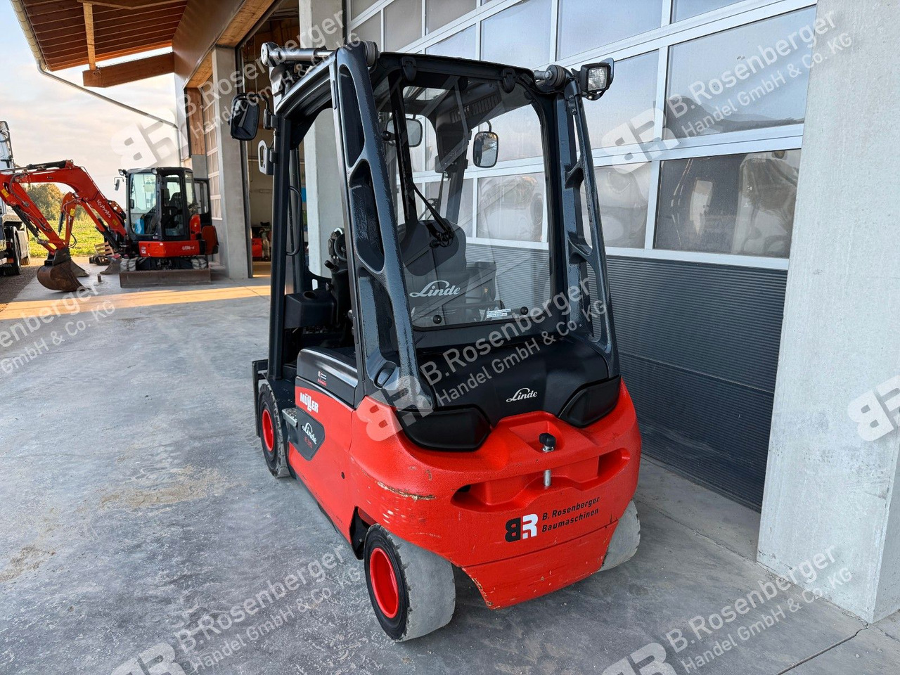 Linde E30 Stapler / BJ2020 / nur 1096h / Duplex / TOP - Вилочный погрузчик: фото 3 Linde E30 Stapler / BJ2020 / nur 1096h / Duplex / TOP - Вилочный погрузчик: фото 3