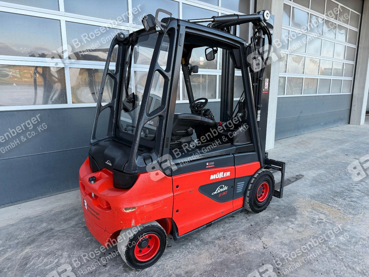 Linde E30 Stapler / BJ2020 / nur 1096h / Duplex / TOP - Вилочный погрузчик: фото 5 Linde E30 Stapler / BJ2020 / nur 1096h / Duplex / TOP - Вилочный погрузчик: фото 5