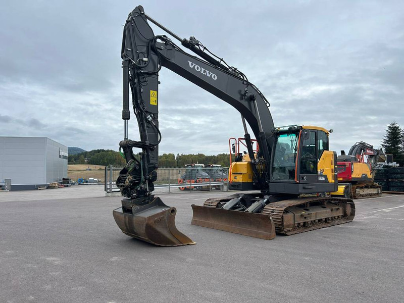 Volvo ECR 235 EL - Гусеничный экскаватор: фото 1 Volvo ECR 235 EL - Гусеничный экскаватор: фото 1