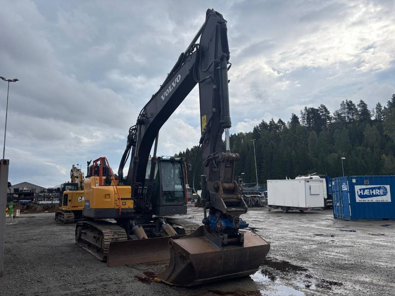 Volvo ECR 235EL - Гусеничный экскаватор: фото 2 Volvo ECR 235EL - Гусеничный экскаватор: фото 2