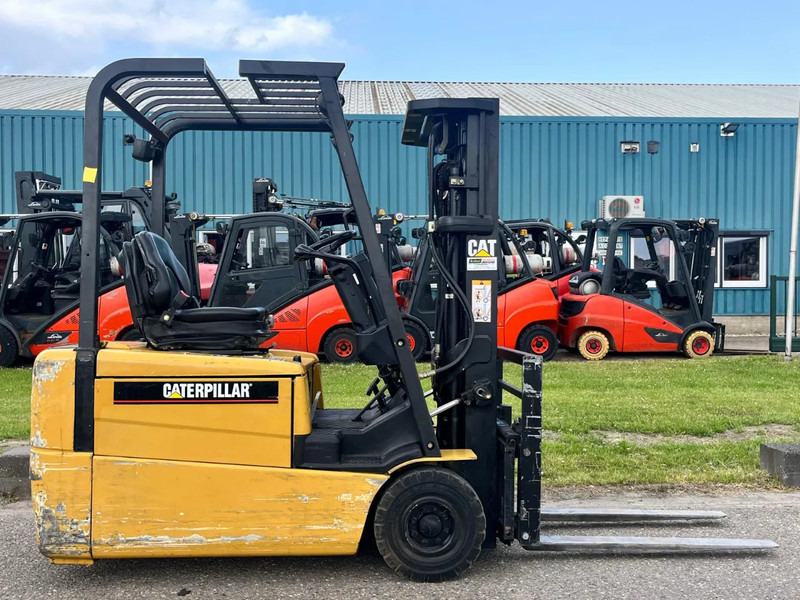 Caterpillar EP18KT - Электропогрузчик: фото 1 Caterpillar EP18KT - Электропогрузчик: фото 1