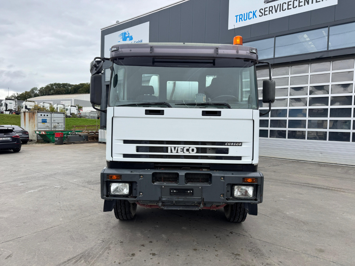 IVECO 440 Cursor 8x4 Liebherr - Автобетоносмеситель: фото 2 IVECO 440 Cursor 8x4 Liebherr - Автобетоносмеситель: фото 2
