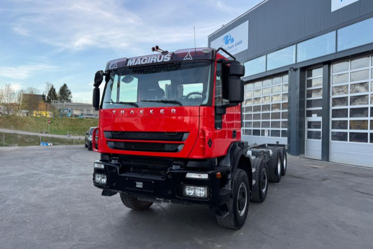 Iveco Trakker 450 8x4 Fahrgestell - Грузовик-шасси: фото 1 Iveco Trakker 450 8x4 Fahrgestell - Грузовик-шасси: фото 1