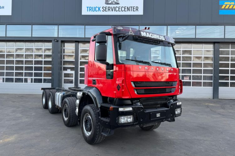 Iveco Trakker 450 8x4 Fahrgestell - Грузовик-шасси: фото 3 Iveco Trakker 450 8x4 Fahrgestell - Грузовик-шасси: фото 3