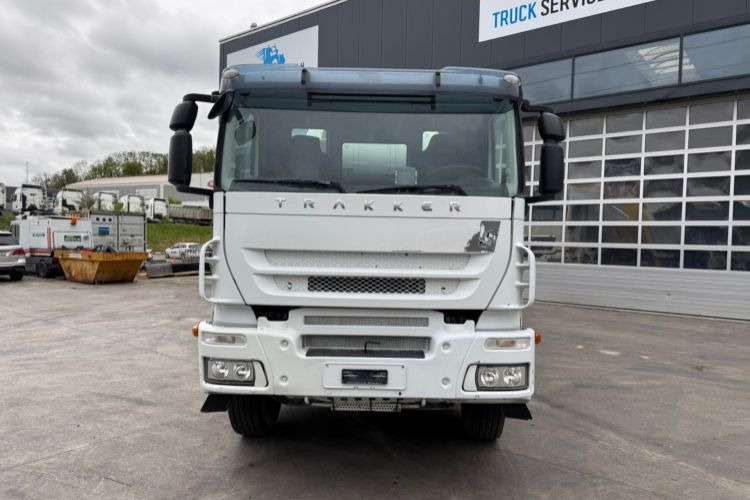 Iveco Trakker 450 8x4 (Liebherr 9m3 2018) - Автобетоносмеситель: фото 2 Iveco Trakker 450 8x4 (Liebherr 9m3 2018) - Автобетоносмеситель: фото 2