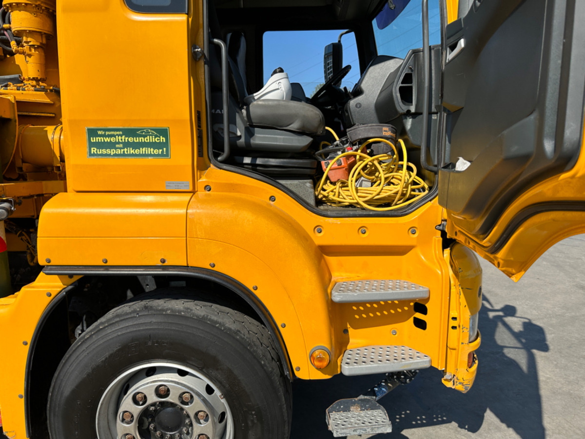 MAN TGA 41.440 8x4 Hallenpumpe 31M-5 - Автобетононасос: фото 4 MAN TGA 41.440 8x4 Hallenpumpe 31M-5 - Автобетононасос: фото 4