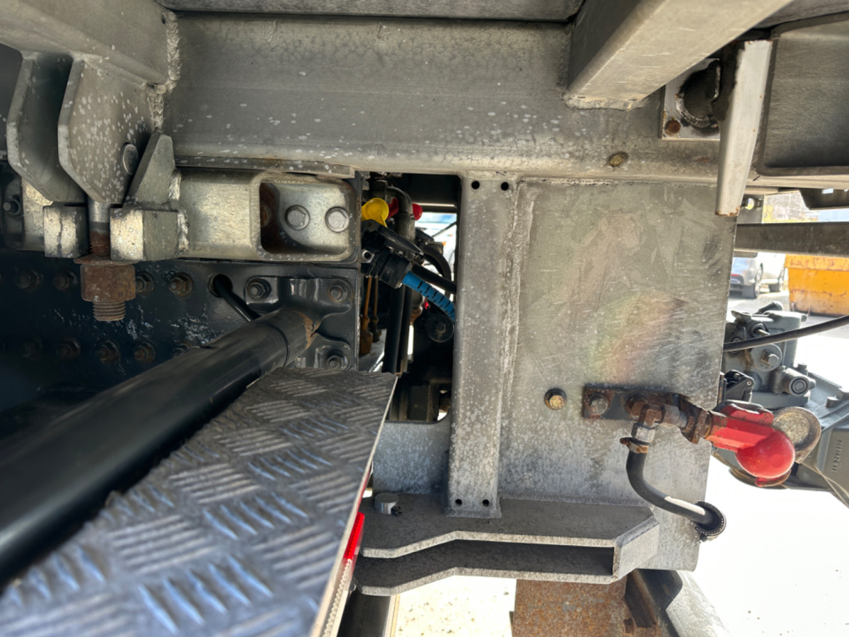 Автоманипулятор MERCEDES Actros 2648 6x4/4 Fassi455 SZM/Pritsche: фото 15 Автоманипулятор MERCEDES Actros 2648 6x4/4 Fassi455 SZM/Pritsche: фото 15