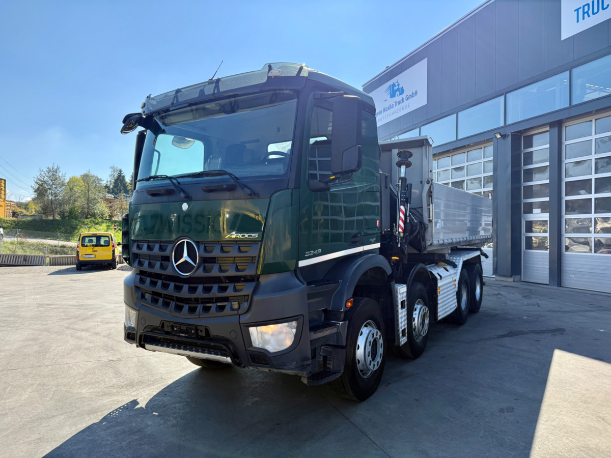MERCEDES Arocs 3242 8x4 Hiab 166-4 - Самосвал, Автоманипулятор: фото 2 MERCEDES Arocs 3242 8x4 Hiab 166-4 - Самосвал, Автоманипулятор: фото 2