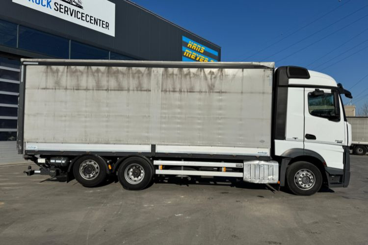 Mercedes-Benz Actros 2545 6x2 - Тентованный грузовик: фото 4 Mercedes-Benz Actros 2545 6x2 - Тентованный грузовик: фото 4