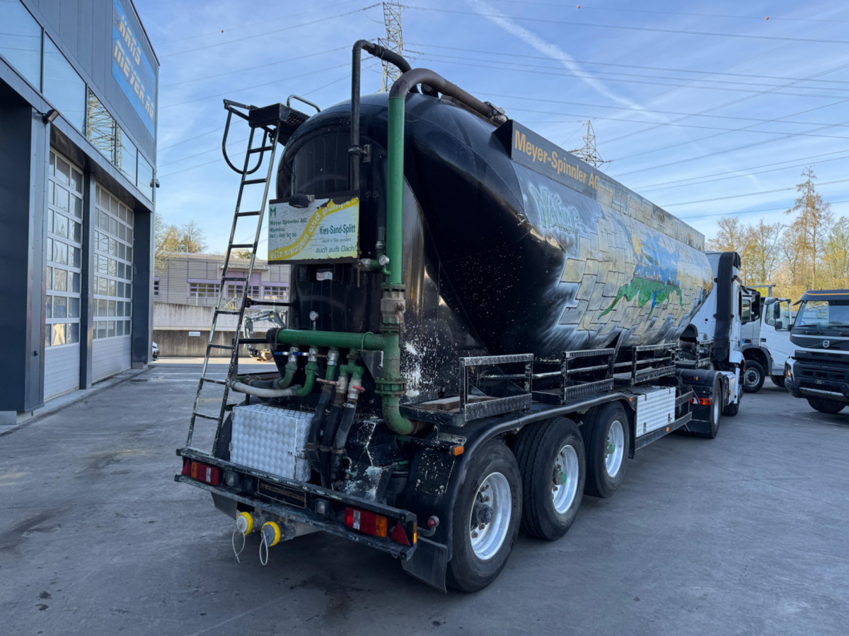 SPITZER Spitzer Silo 37m3 - Полуприцеп цистерна для сыпучих грузов: фото 4 SPITZER Spitzer Silo 37m3 - Полуприцеп цистерна для сыпучих грузов: фото 4