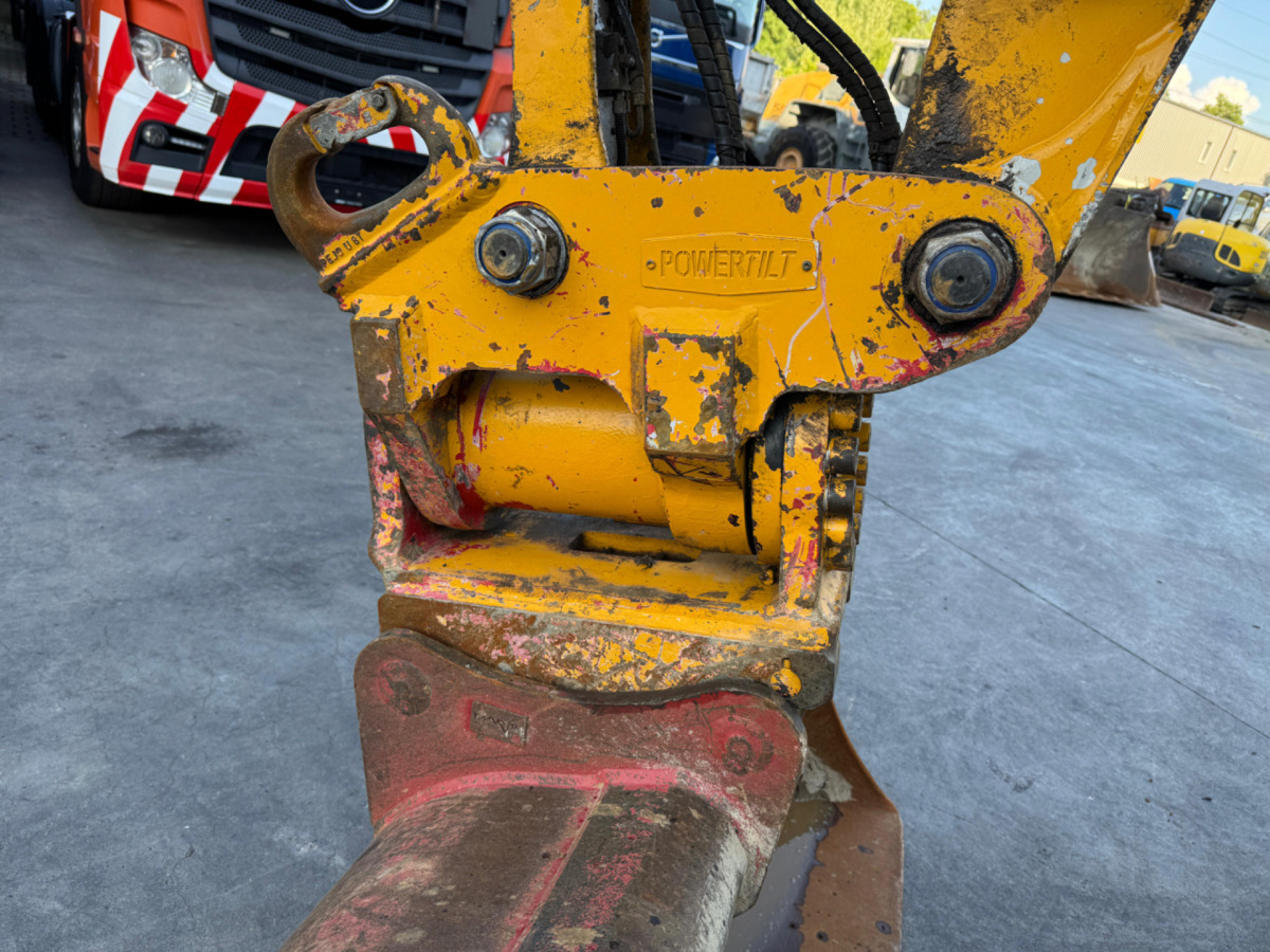 Гусеничный экскаватор TAKEUCHI TB1140 Powertilt: фото 10