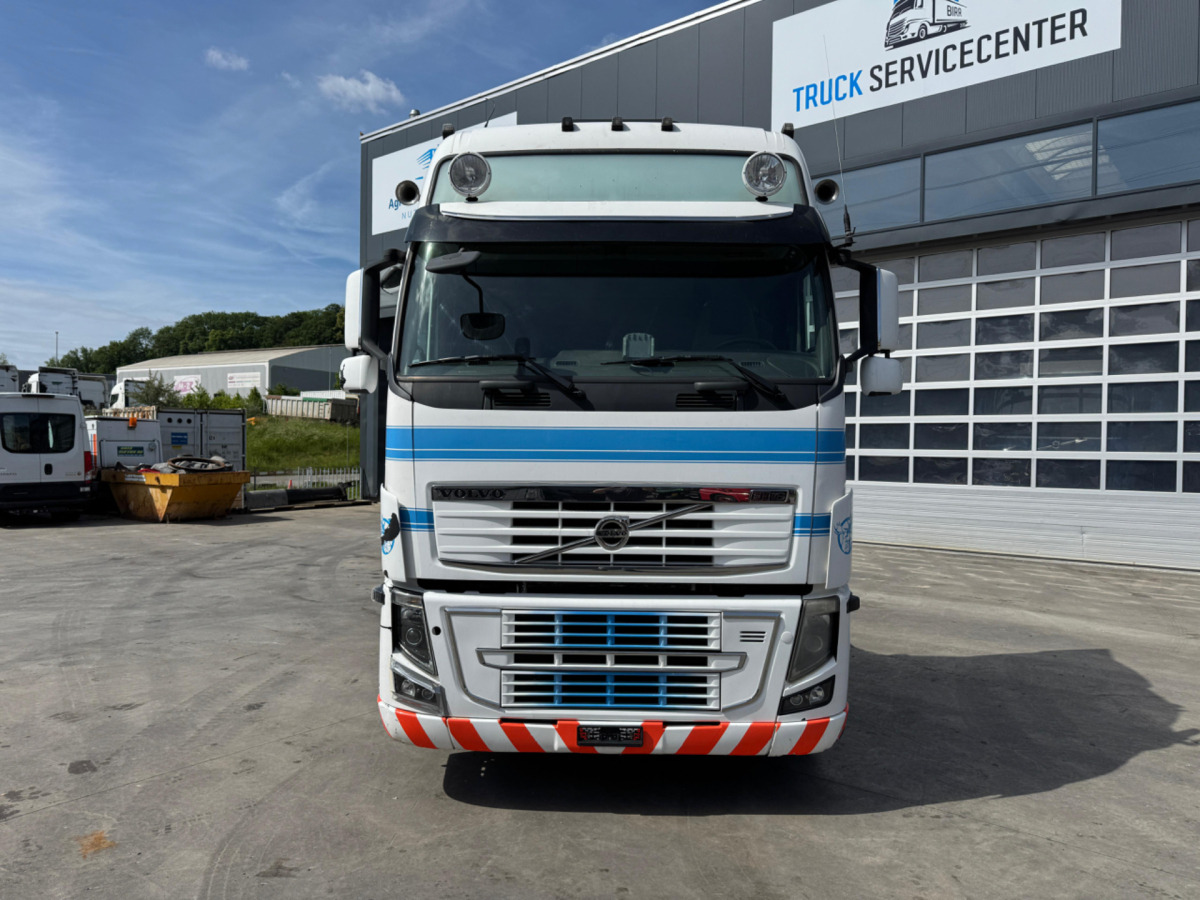 VOLVO FH16-750 6x2 - Тягач: фото 2 VOLVO FH16-750 6x2 - Тягач: фото 2