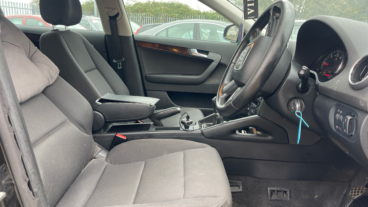 AUDI A3 1.9 TDI - Хэтчбек: фото 5 AUDI A3 1.9 TDI - Хэтчбек: фото 5
