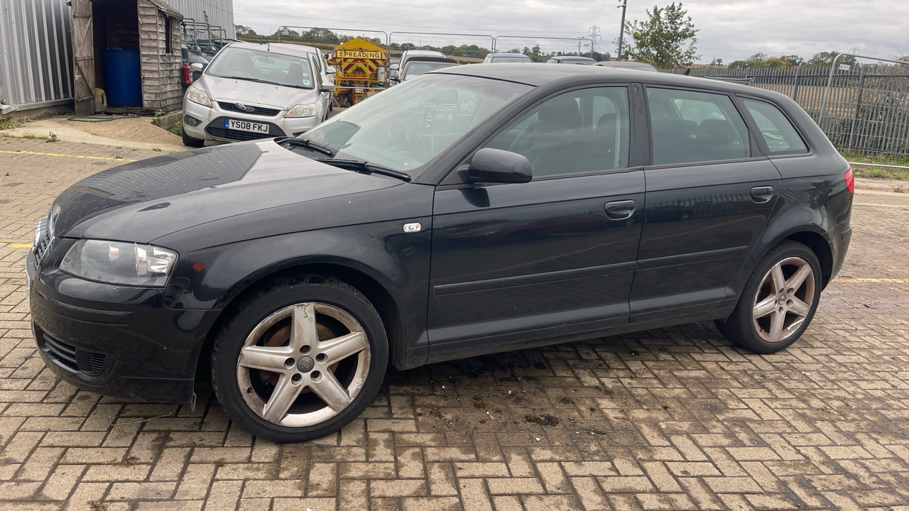 AUDI A3 1.9 TDI - Хэтчбек: фото 2 AUDI A3 1.9 TDI - Хэтчбек: фото 2
