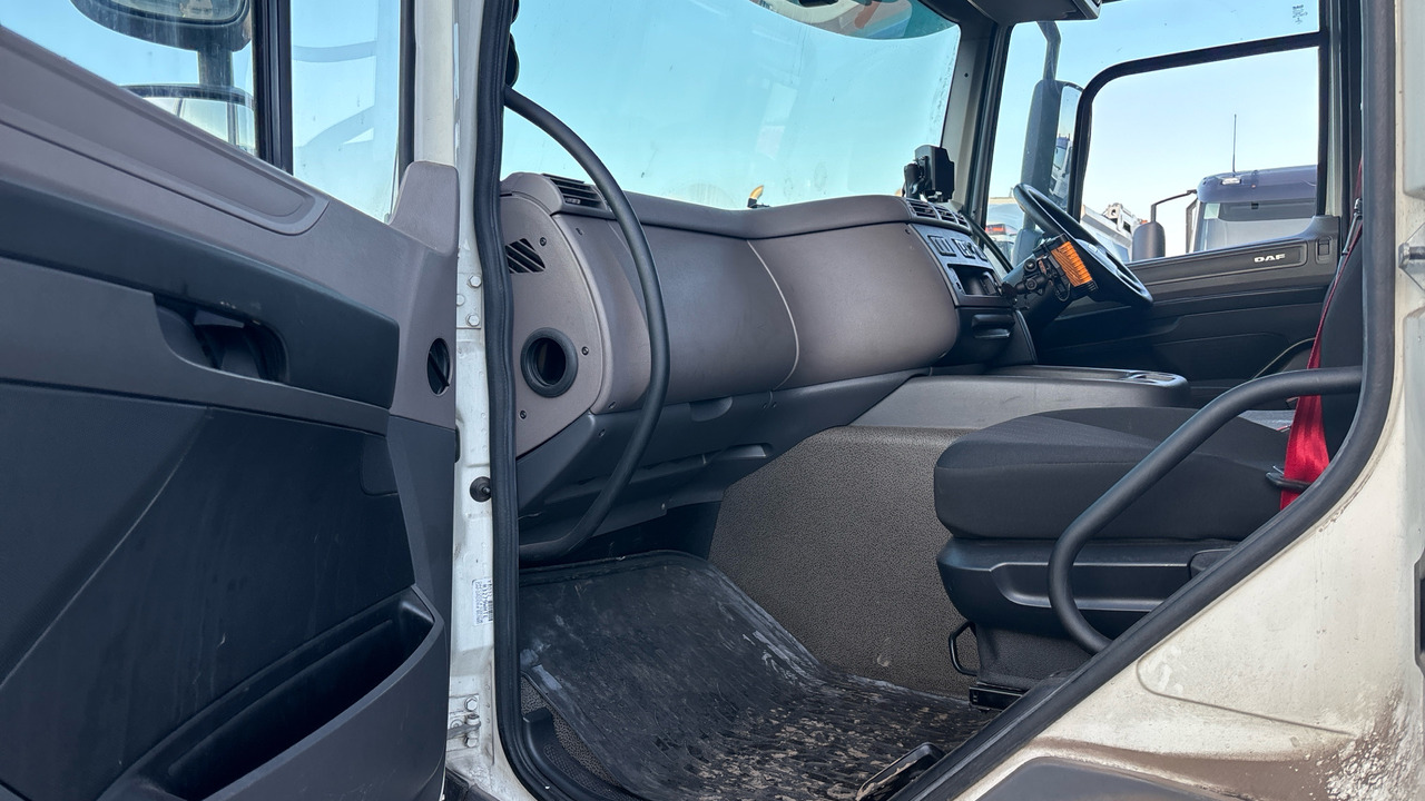 Грузовик с закрытым кузовом DAF CF 260: фото 10 Грузовик с закрытым кузовом DAF CF 260: фото 10