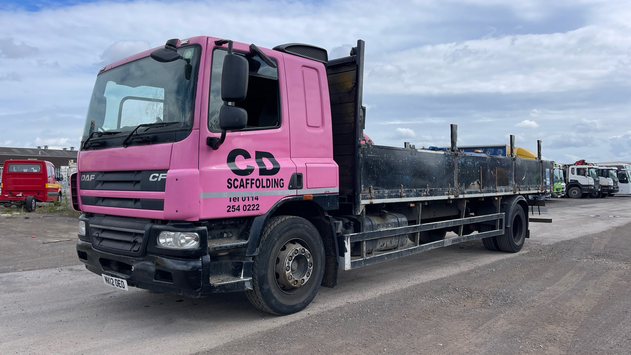 DAF CF 65.220 - Грузовик бортовой/ Платформа: фото 2 DAF CF 65.220 - Грузовик бортовой/ Платформа: фото 2