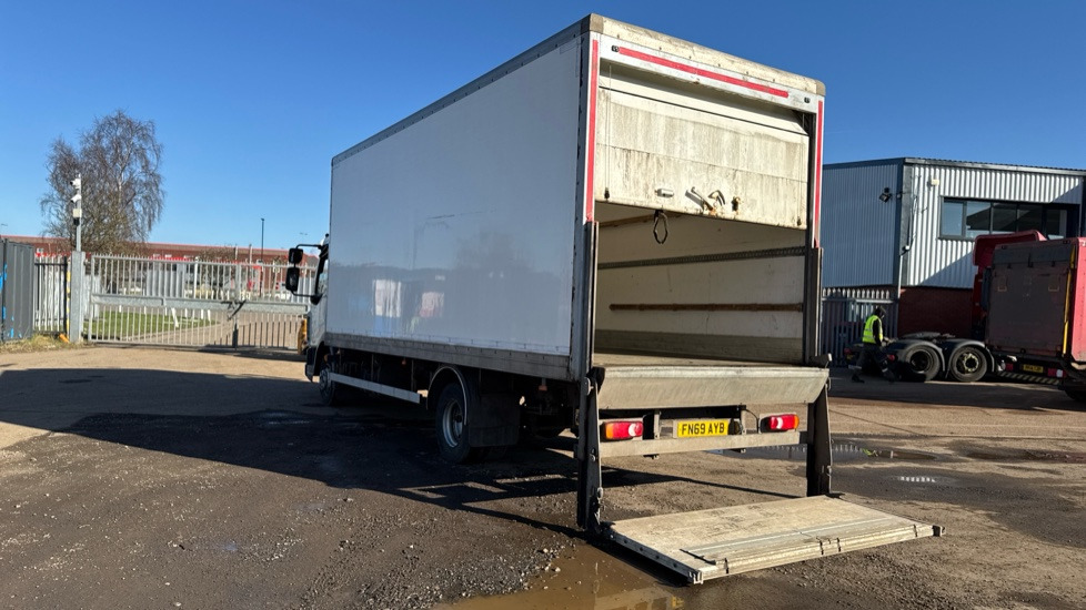 DAF LF 180 EURO 6 7.5 TONNE - Грузовик с закрытым кузовом: фото 3 DAF LF 180 EURO 6 7.5 TONNE - Грузовик с закрытым кузовом: фото 3