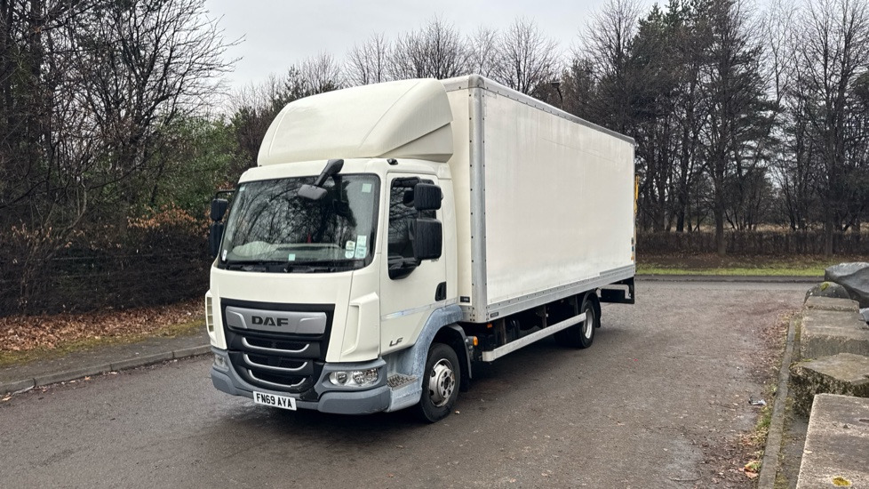DAF LF 180 - Грузовик с закрытым кузовом: фото 2 DAF LF 180 - Грузовик с закрытым кузовом: фото 2
