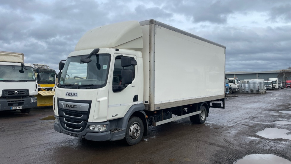 DAF LF 180 - Грузовик с закрытым кузовом: фото 2 DAF LF 180 - Грузовик с закрытым кузовом: фото 2