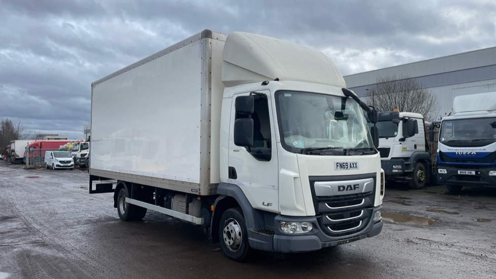 DAF LF 180 - Грузовик с закрытым кузовом: фото 1 DAF LF 180 - Грузовик с закрытым кузовом: фото 1