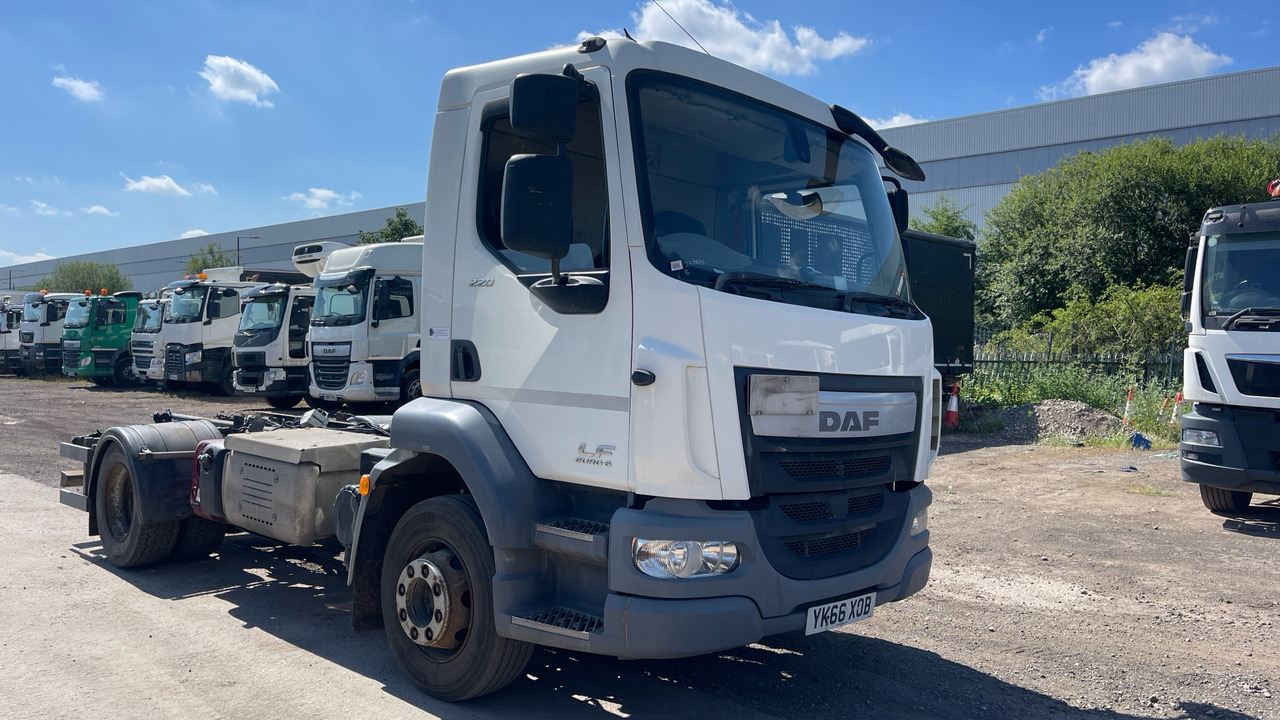 DAF LF 220 - Грузовик-шасси: фото 1 DAF LF 220 - Грузовик-шасси: фото 1