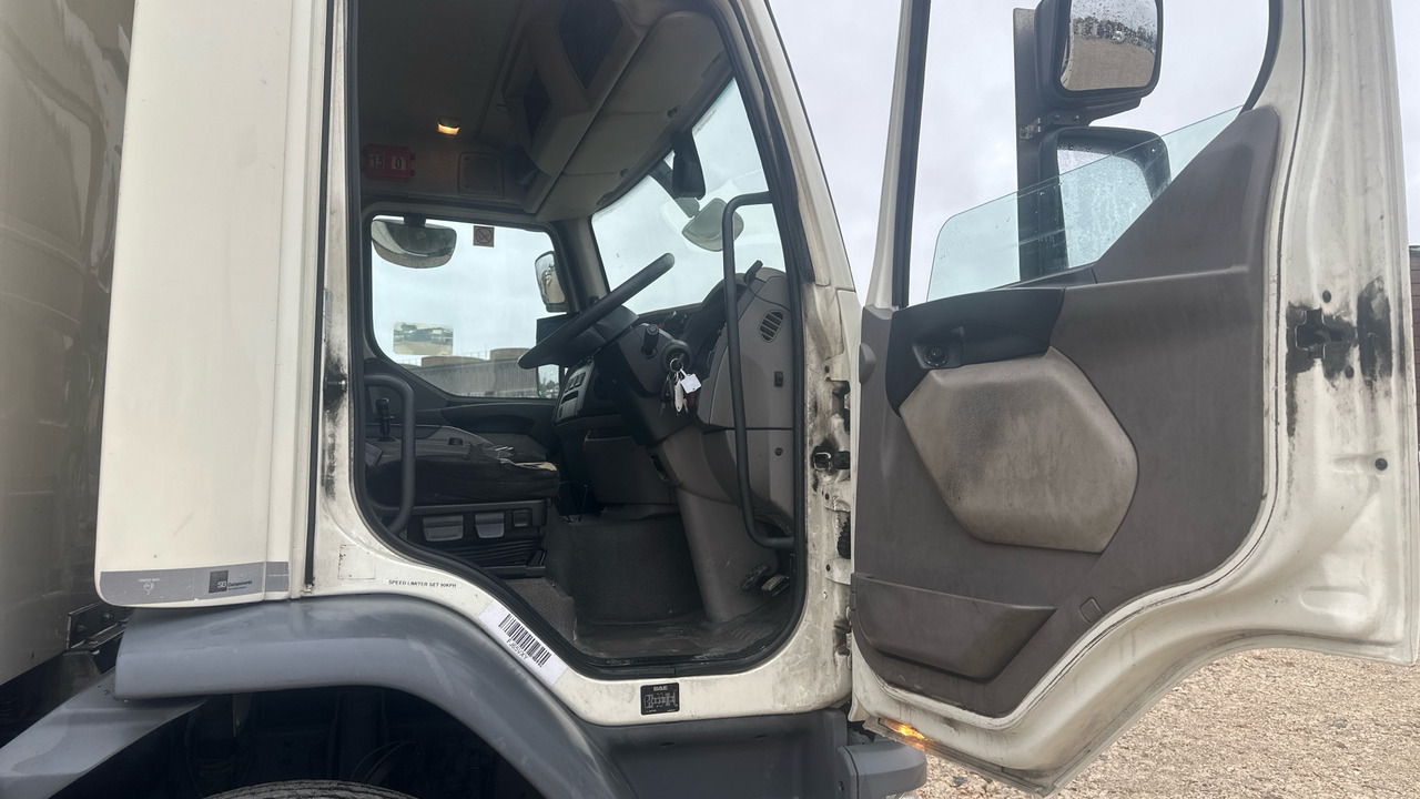 DAF LF 250 - Тентованный грузовик: фото 5 DAF LF 250 - Тентованный грузовик: фото 5