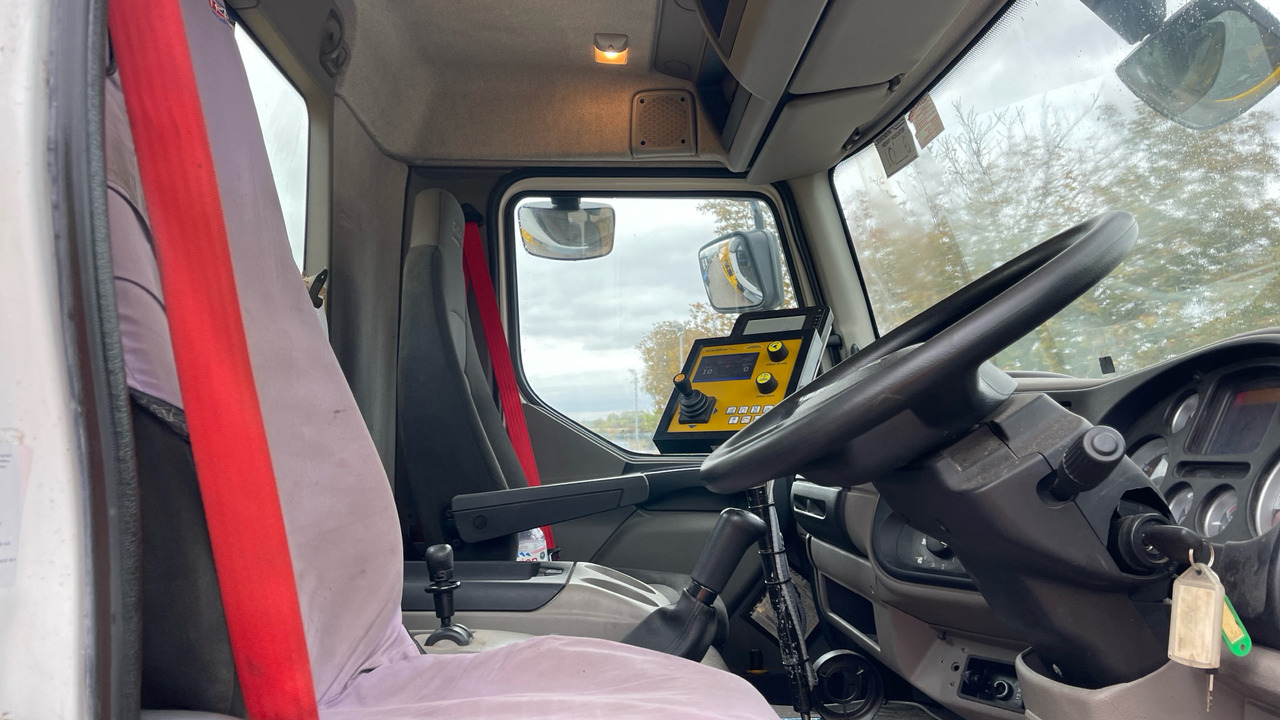 DAF LF 55.220 - Снегоуборочная машина: фото 5 DAF LF 55.220 - Снегоуборочная машина: фото 5