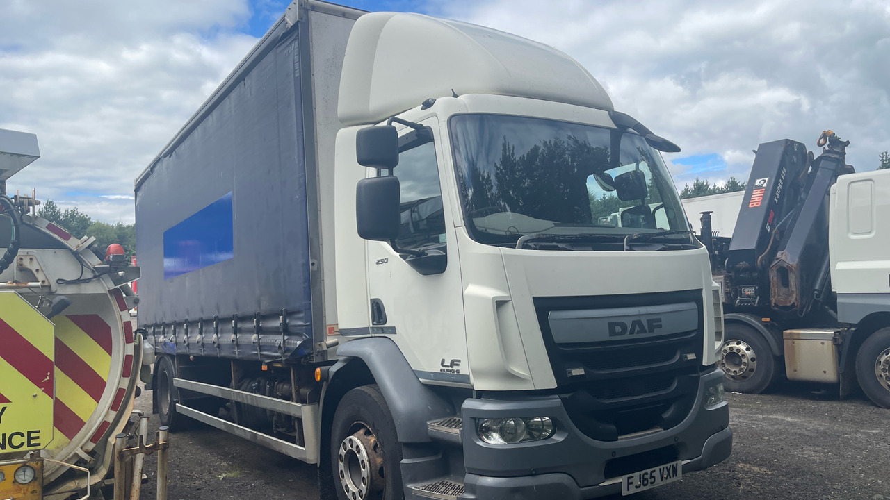Daf LF 250 FA 18T - Тентованный грузовик: фото 1 Daf LF 250 FA 18T - Тентованный грузовик: фото 1