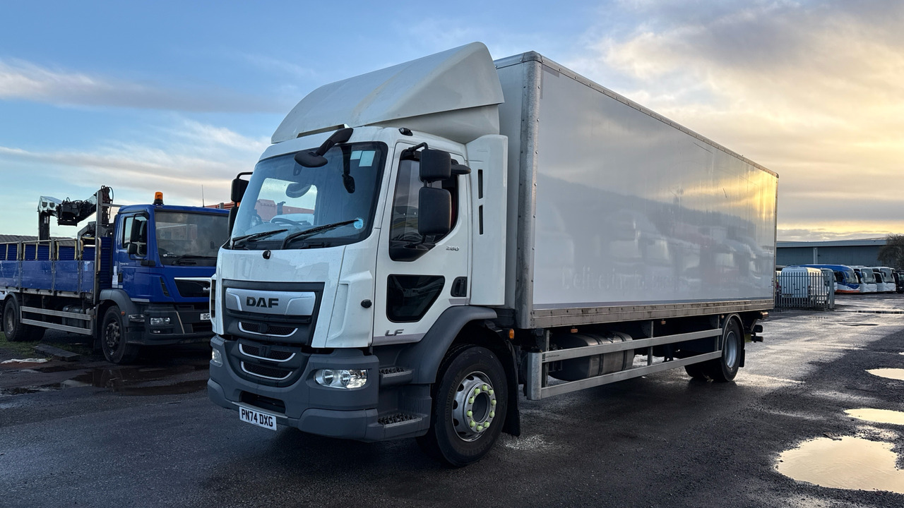 Daf LF 260 - Грузовик с закрытым кузовом: фото 2 Daf LF 260 - Грузовик с закрытым кузовом: фото 2