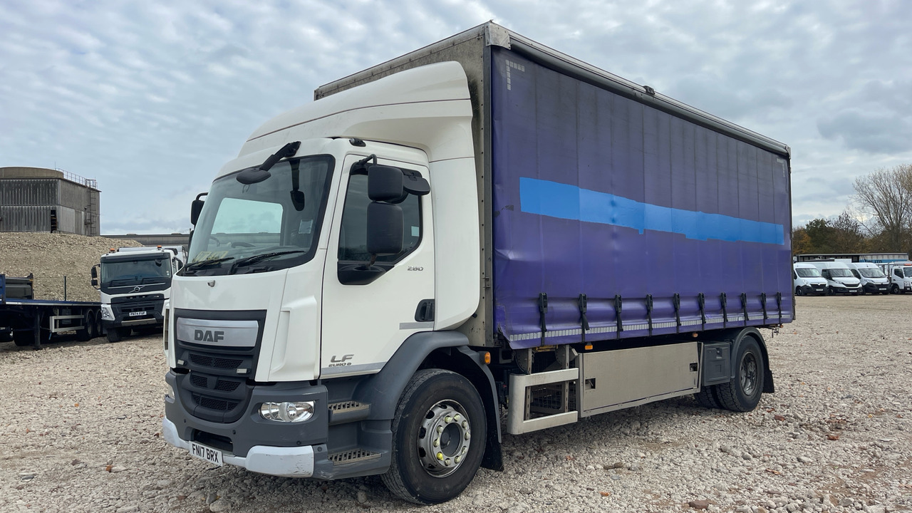 Daf LF 260 - Тентованный грузовик: фото 2 Daf LF 260 - Тентованный грузовик: фото 2