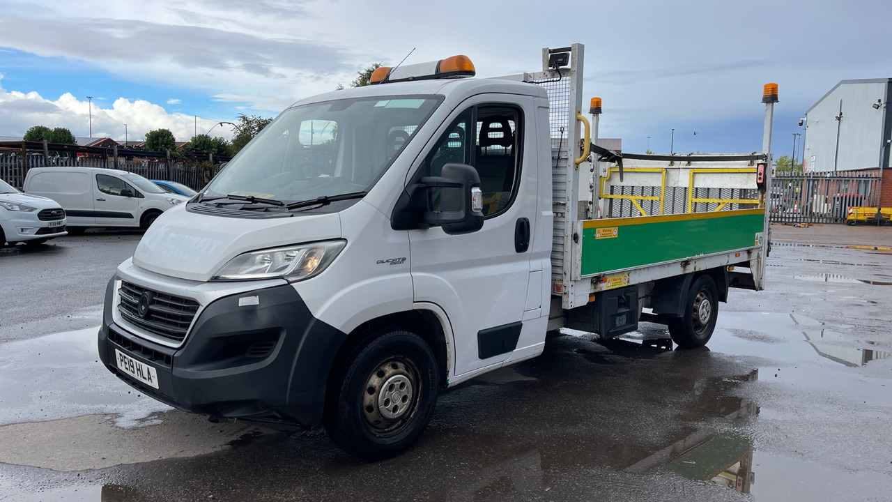 FIAT DUCATO 35 2.3 MULTIJET 130PS - Малотоннажный бортовой грузовик: фото 2 FIAT DUCATO 35 2.3 MULTIJET 130PS - Малотоннажный бортовой грузовик: фото 2