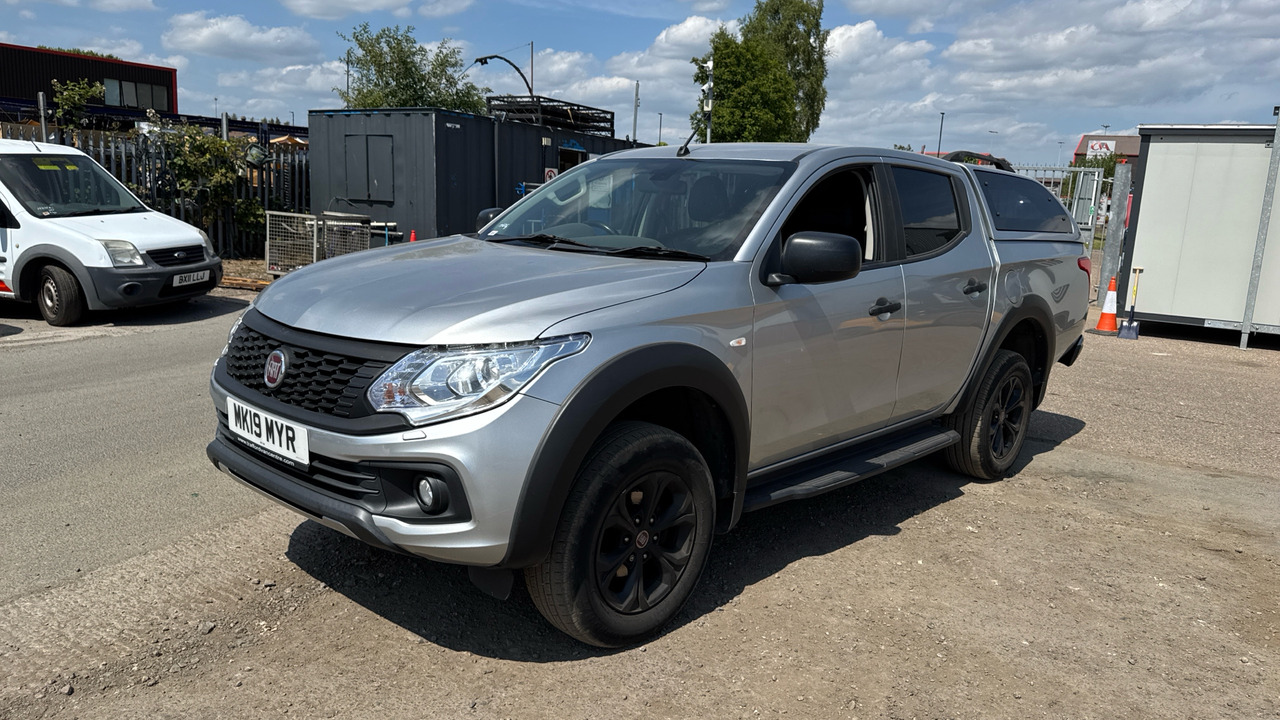 FIAT FULLBACK 2.4 CROSS - Пикап, Грузопассажирский фургон: фото 2 FIAT FULLBACK 2.4 CROSS - Пикап, Грузопассажирский фургон: фото 2