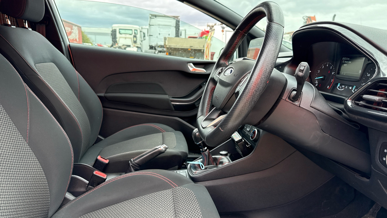 FORD FIESTA 1.0 MHEV Sport - Легковой автомобиль: фото 5 FORD FIESTA 1.0 MHEV Sport - Легковой автомобиль: фото 5