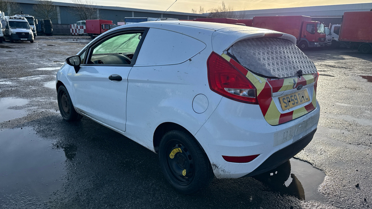 FORD FIESTA 1.4 TDCI 68PS - Легковой автомобиль: фото 3 FORD FIESTA 1.4 TDCI 68PS - Легковой автомобиль: фото 3