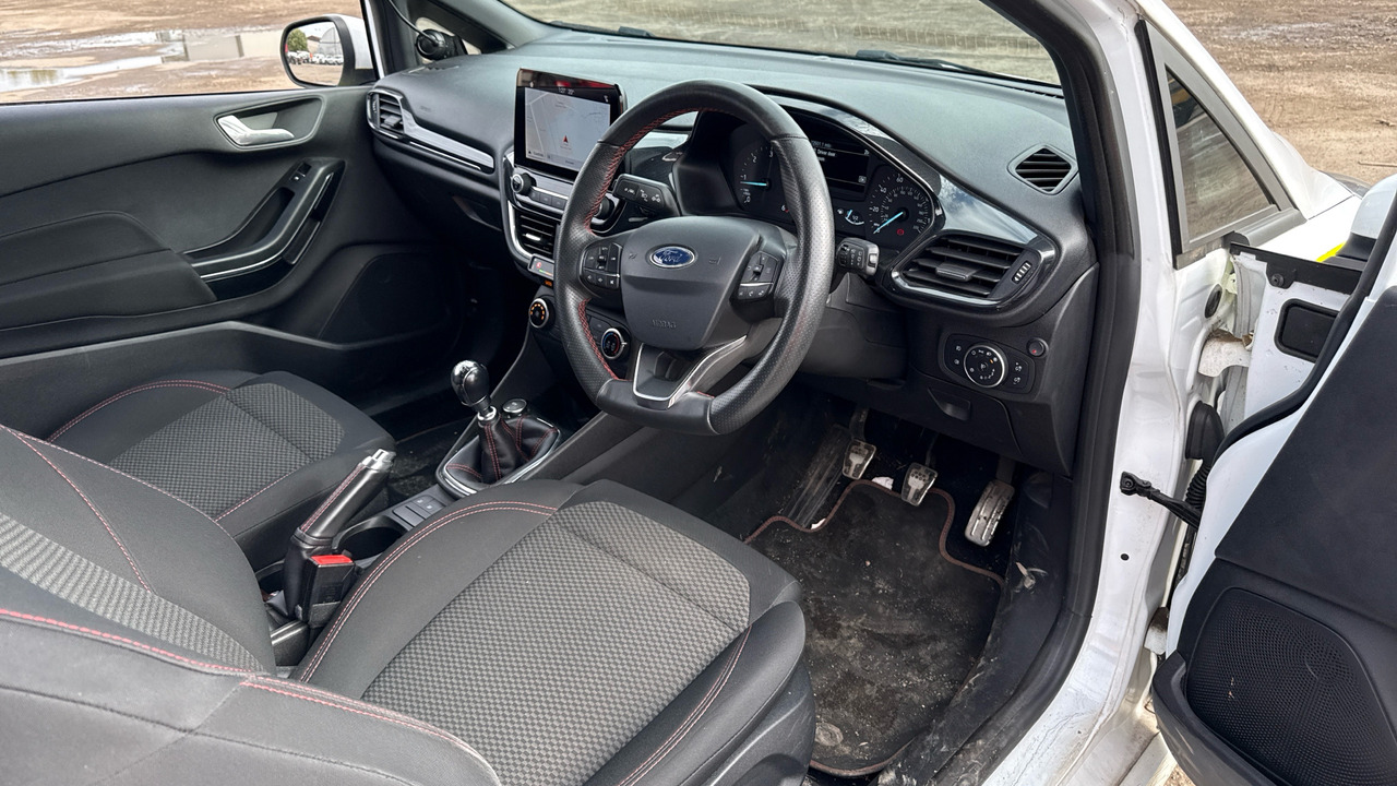 FORD FIESTA 1.5 TDCI 85PS - Легковой автомобиль: фото 5 FORD FIESTA 1.5 TDCI 85PS - Легковой автомобиль: фото 5