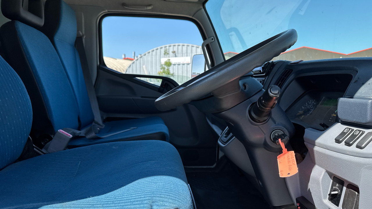 FUSO CANTER 7C18 - Грузовик с закрытым кузовом: фото 5 FUSO CANTER 7C18 - Грузовик с закрытым кузовом: фото 5