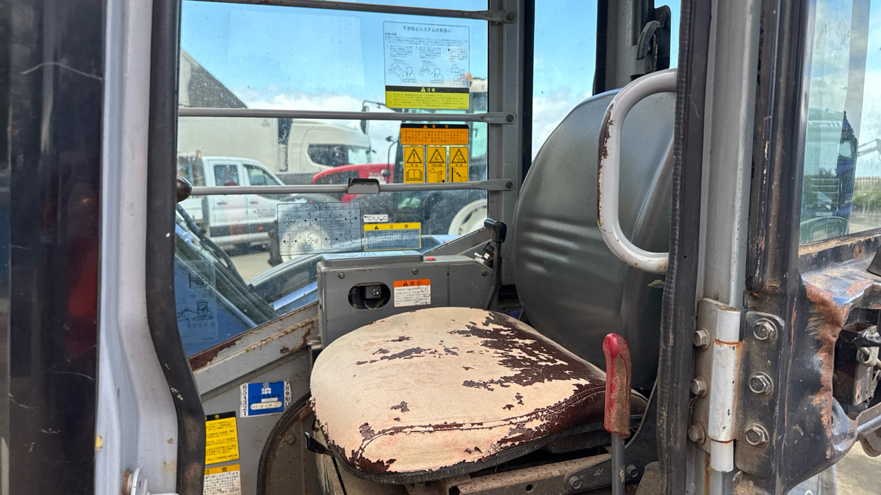 Hitachi EX40UR-3 - Мини-экскаватор: фото 5 Hitachi EX40UR-3 - Мини-экскаватор: фото 5