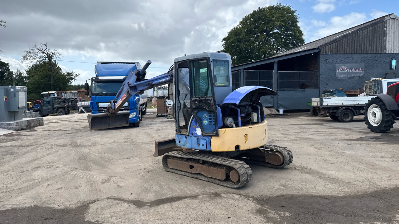 Hitachi EX40UR-3 - Мини-экскаватор: фото 3 Hitachi EX40UR-3 - Мини-экскаватор: фото 3