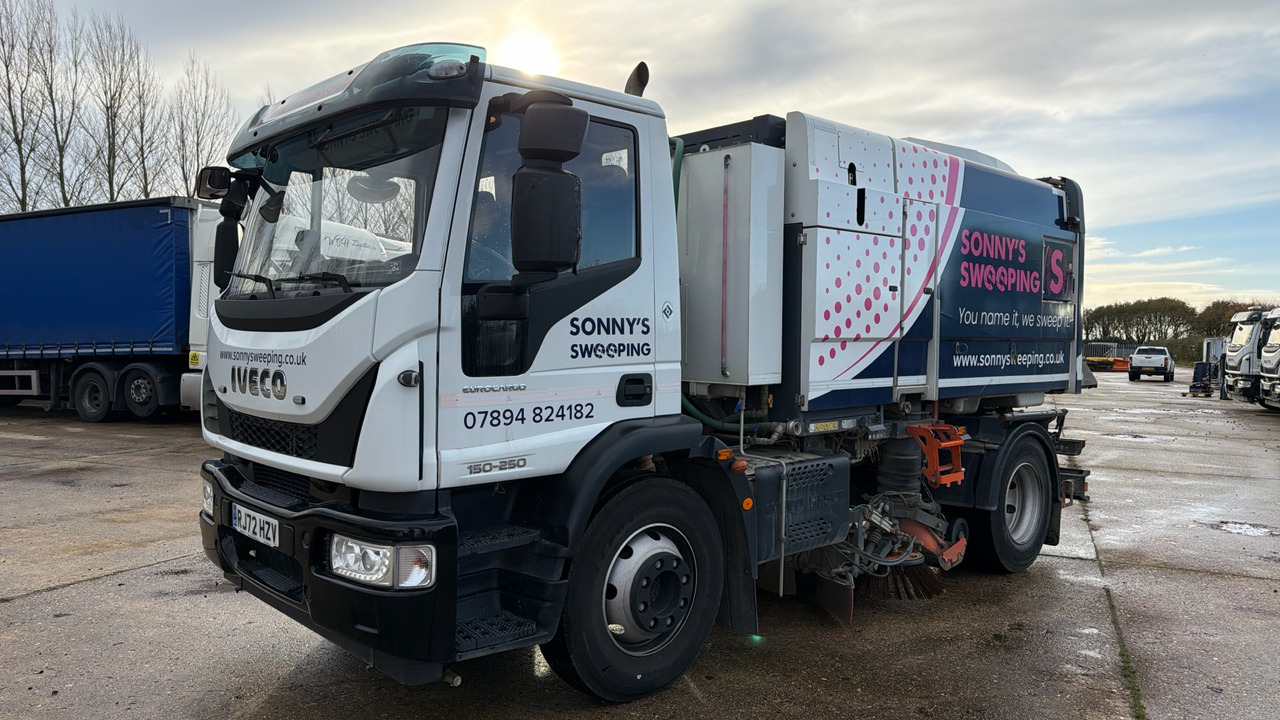 IVECO EUROCARGO 150-250 - Подметально-уборочная машина: фото 2 IVECO EUROCARGO 150-250 - Подметально-уборочная машина: фото 2