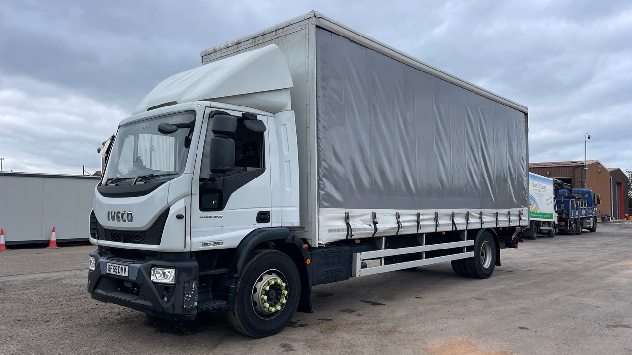 IVECO EUROCARGO 180.250 - Тентованный грузовик: фото 2 IVECO EUROCARGO 180.250 - Тентованный грузовик: фото 2